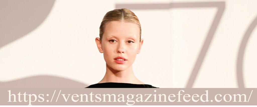 Mia Goth Eyebrows