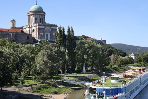 King Tours Sturovo Cruise